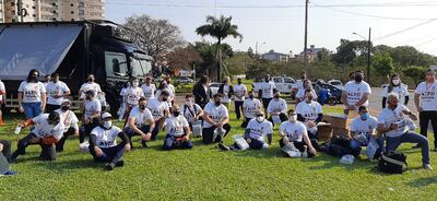 Los trabajadores de actividades físicas durante la jornada de concienciación.