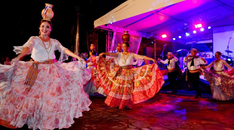 El ballet de Petronita Vinader ofrecerá un gran espectáculo de baile.