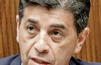 Víctor Ríos (PLRA), uno de los senadores que fundamentó por aprobar la creación del nuevo municipio de Itacuá.