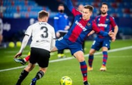 El Levante derrotó a Valencia