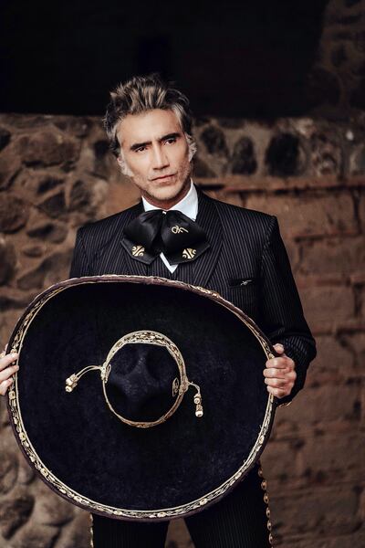 El público paraguayo podrá disfrutar hoy de los éxitos del cantante mexicano Alejandro Fernández, en el marco del show por streaming “América a una sola voz”.