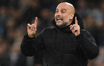 Pep Guardiola, entrenador español de 51 años.