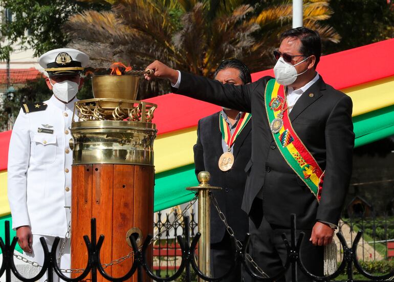 El presidente boliviano Luis Arce durante un acto oficial con motivo del Día del Mar, este martes en La Paz.