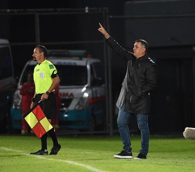 Pedro Sarabia, entrenador de Nacional, durante el partido ante Cerro Porteño en el Defensores del Chaco.