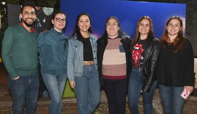 Ryan Sosa, Silvia Rumich, Sara Goydi, Camila Arriola, Mauxi Caballero y Carmen Barreto.