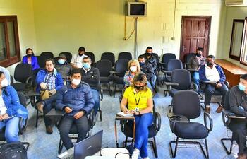 La reunión con representantes del Estado y líderes indígenas tuvo lugar en San Alberto, Alto Paraná.