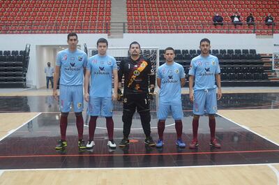 Cinco titular de Simón Bolívar, uno de los serios candidatos a romper la hegemonía del tricampeón Sportivo José Meza.