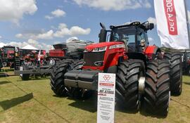 La presentación de las modernas maquinarias se llevó a cabo en el stand De La Sobera, en la expo Innovar 2022 de Yguazú.