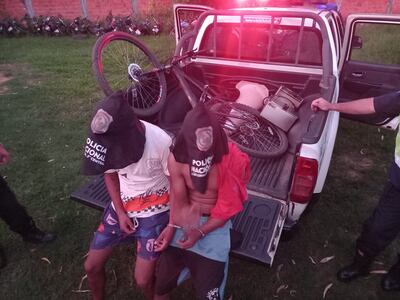 aprehendidos por robo de bici y motor de máquina mezcladora