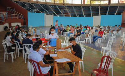 Apenas poco más de 100 dosis se inocularon en el estadio municipal Ykuá Pytä de Villarrica.