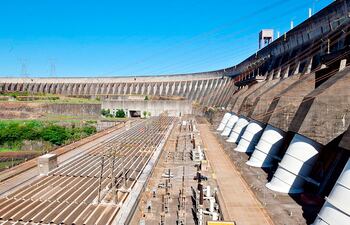 Minimización de costos y maximización de beneficios, la fórmula del éxito en Itaipú.