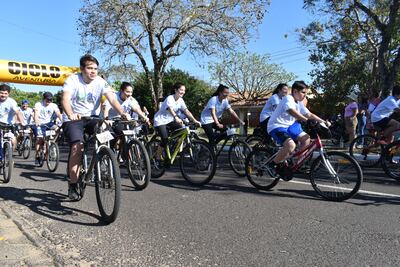Unos 300 ciclistas participaron del evento en Ayolas.