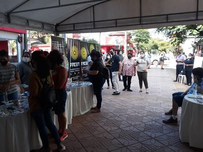 Tanto universidades privadas como públicas participaron de la feria académica en el paseo peatonal de la Municipalidad de San Lorenzo.