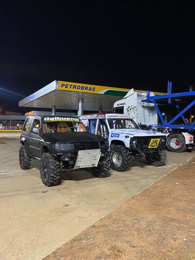 Van llegando las máquinas al este del país para lo que será el cierre de la temporada 2022 del 4x4 Off Road.