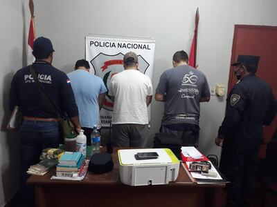 Aprehendidos supuestamente involucrados en el hurto de computadoras