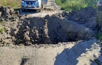 Con maquinaria municipal intentaron evitar provisión de carne.