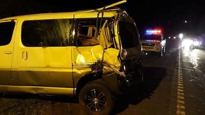 El furgón conducido por Cesimo Gustavo Irala Figueredo fue atropellado por un tractocamión.