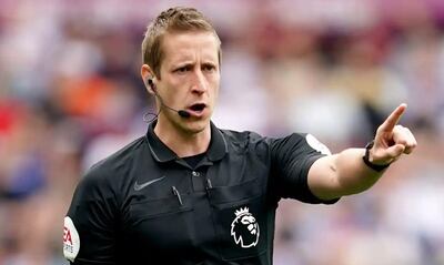 John Brooks, 33 años, árbitro inglés.