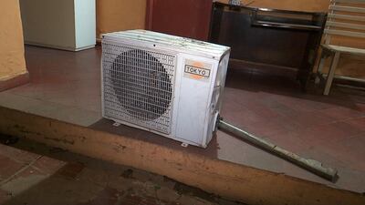 Según indicó el comisario, los compresores de aire son muy robados últimamente debido a que este repuesto escasea en el mercado.