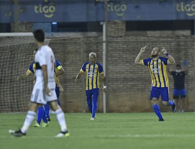 Pitta festeja uno de los dos goles que le marcó a Olimpia en este Apertura.