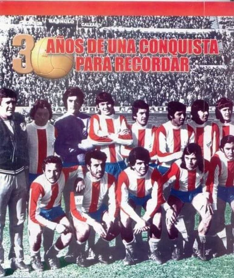 Los integrantes del seleccionado nacional universitario antes de la final ante Corea, en el Estadio Monumental de Montevideo, en Uruguay.