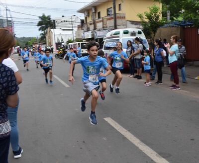 Los niños demostraron un enorme talento para el atletismo.