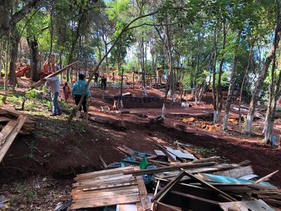 Los invasores desmantelaron sus vivienda y retiraron sus pertenencias.