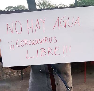 Los pobladores protestan por estar más expuestos al contagio del virus ante la falta de agua.