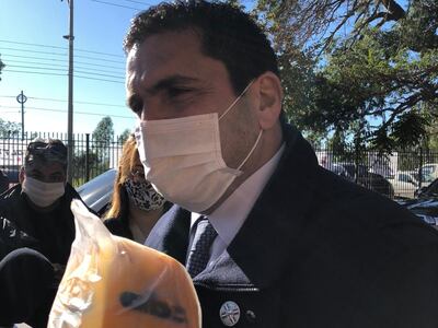 Robert Harrison en la inauguración de la sede de la Unión el Fútbol del Interior.