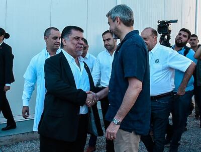 El ministro de Salud, Julio Borba, con el presidente de la República, Mario Abdo Benítez, durante la inauguración de la Planta Generadora de Oxígeno del Hospital General de San Lorenzo.