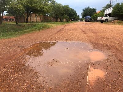 En algunas calles de la capital del primer departamento se aprecia aún el agua caída esta madrugada.