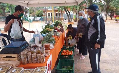 Vecinos y productores estuvieron felices con la realización de la Feria Agropecuaria en Fernando de la Mora.