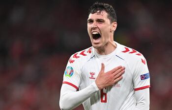 El danés Andreas Christensen, 25 años, grita a todo pulmón su gol.