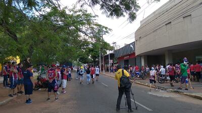 ´Los hinchas de Cerro Porteño comienzan a llegar a la Nueva Olla