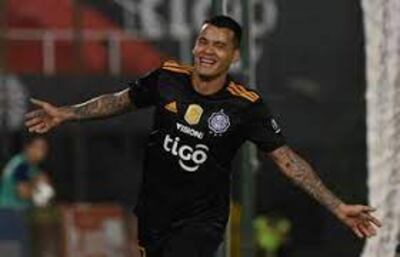William Mendieta firmará por un año con Olimpia