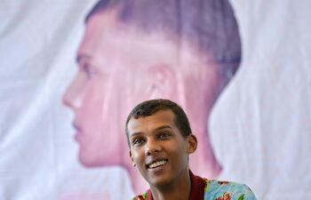 El artista belga Paul Van Haver, más conocido como Stromae, durante una conferencia de prensa en Ruanda.