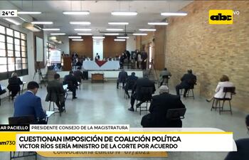 Coalición política impone a senador liberal en terna para Corte Suprema