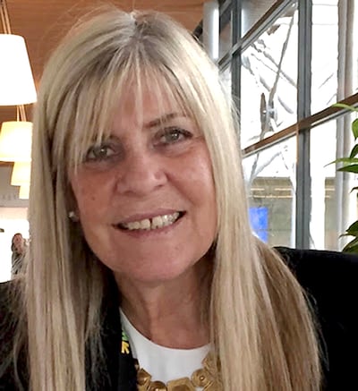 Noemí Weis, directora del documental "Connecting the dots- Uniendo voces".