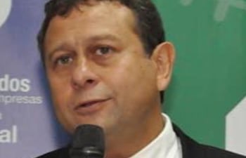 César Martínez, titular del Colegio de Contadores.