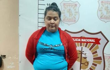 Cinthia Raquel Gamarra, la funcionaria detenida por presuntamente sustraer el dinero de su lugar de trabajo.