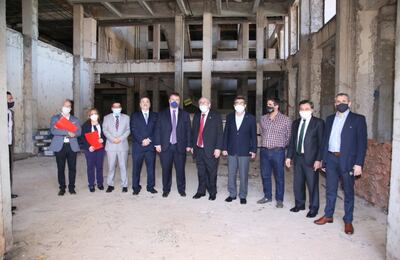 Benigno López junto a los miembros del Consejo de la Magistratura, en el local de obras de la futura sede.