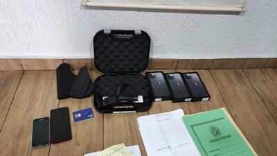 Los intervinientes incautaron varias evidencias en el procedimiento que se ejecutó en una propiedad situada en Minga Porã.