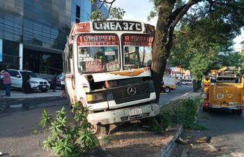Accidente de tránsito sobre la avda. Rca. Argentina.