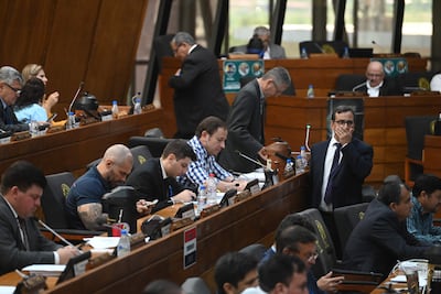 Diputados tratan juicio político contra ministro Antonio Fretes