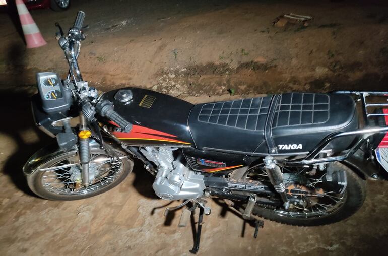En esta motocicleta incautada se movilizaban los presuntos motochorros.