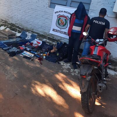 Evidencias encontradas en poder del detenido.