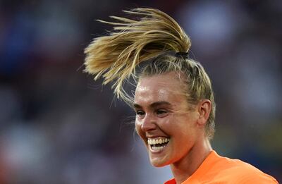 Jill Roord celebra su gol, que fue para el empate de Holanda ante Suecia.