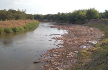 La situación critica del Río Tebicuary en la cuenca alta