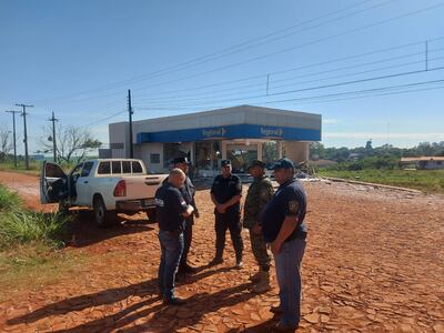 policía asalto banco Itapúa
