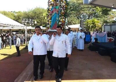 La celebración en honor a María Auxiliadora tuvo lugar en la explanada del templo del ex Km 20.